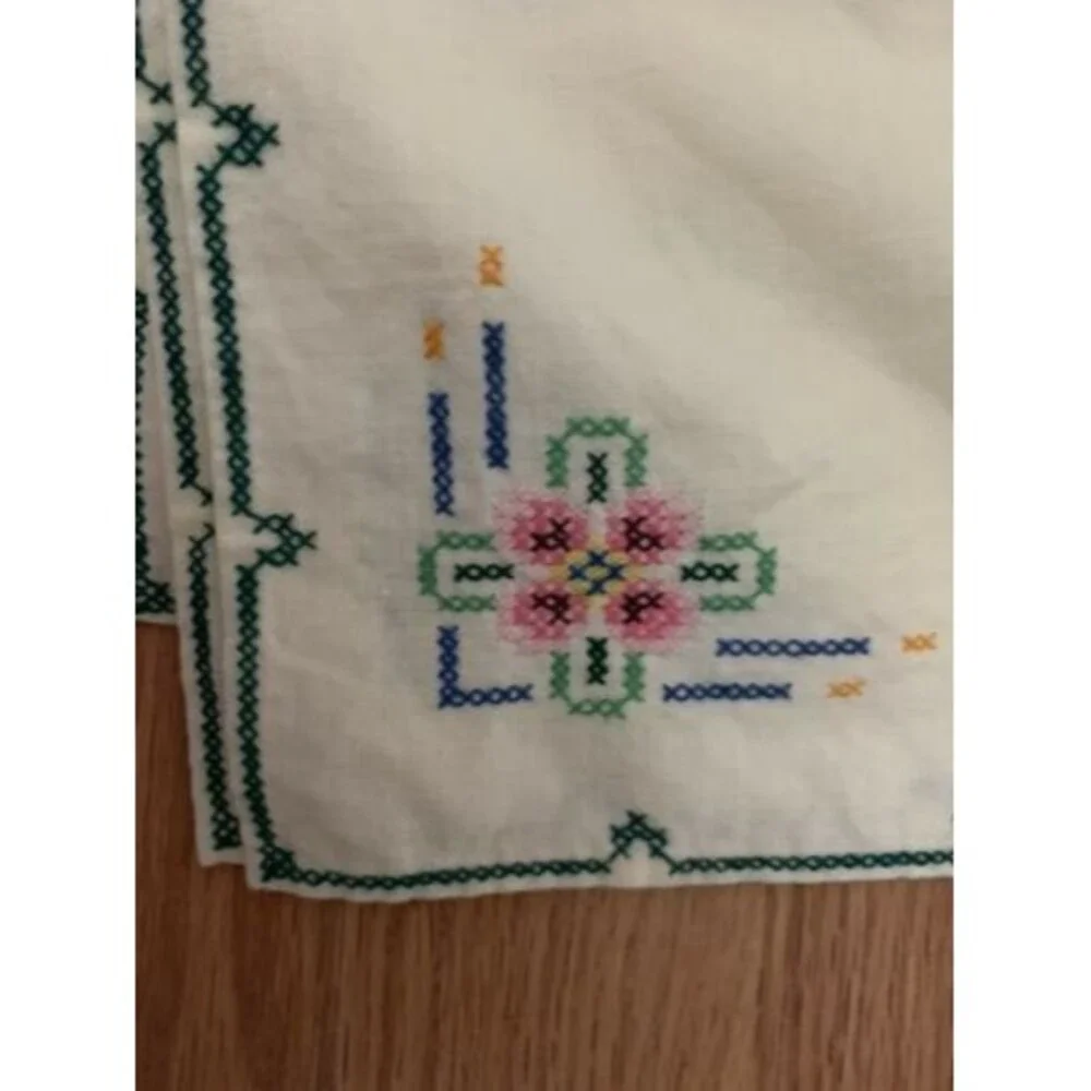 6 Vintage Cocktail Napkins Hand-Embroidered  Vintage Napkin Set
